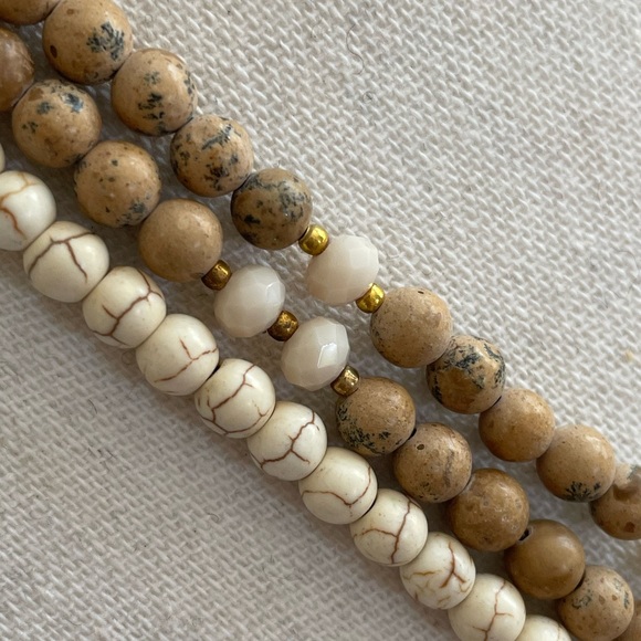 Set of gemstone, petrified wood and tassel statement necklaces - Picture 6 of 7